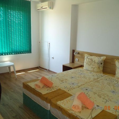 Sveti Georgi Guest House Sozopol Exterior photo