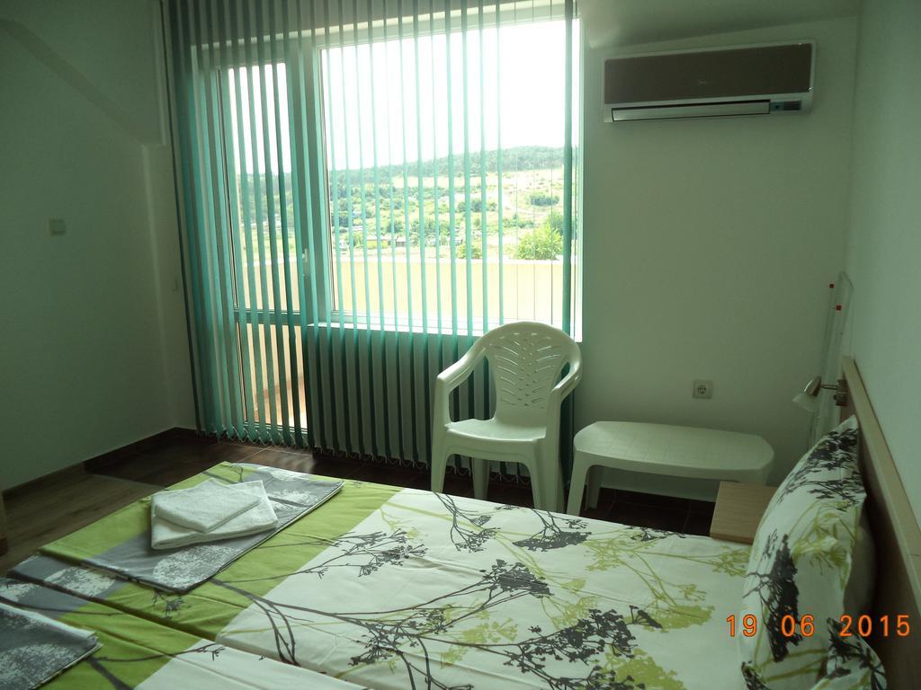 Sveti Georgi Guest House Sozopol Exterior photo