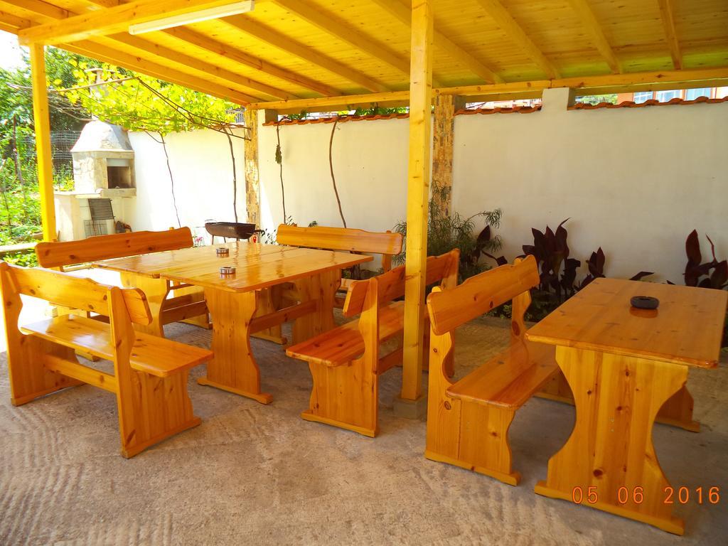 Sveti Georgi Guest House Sozopol Exterior photo