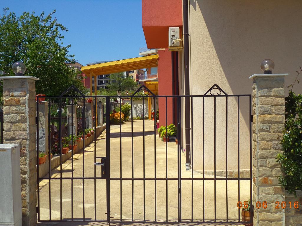 Sveti Georgi Guest House Sozopol Exterior photo